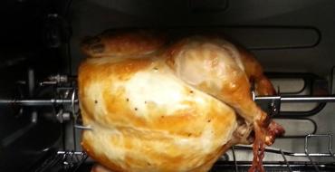 Kurczak z chrupiącą skórką, pieczony w całości w piekarniku